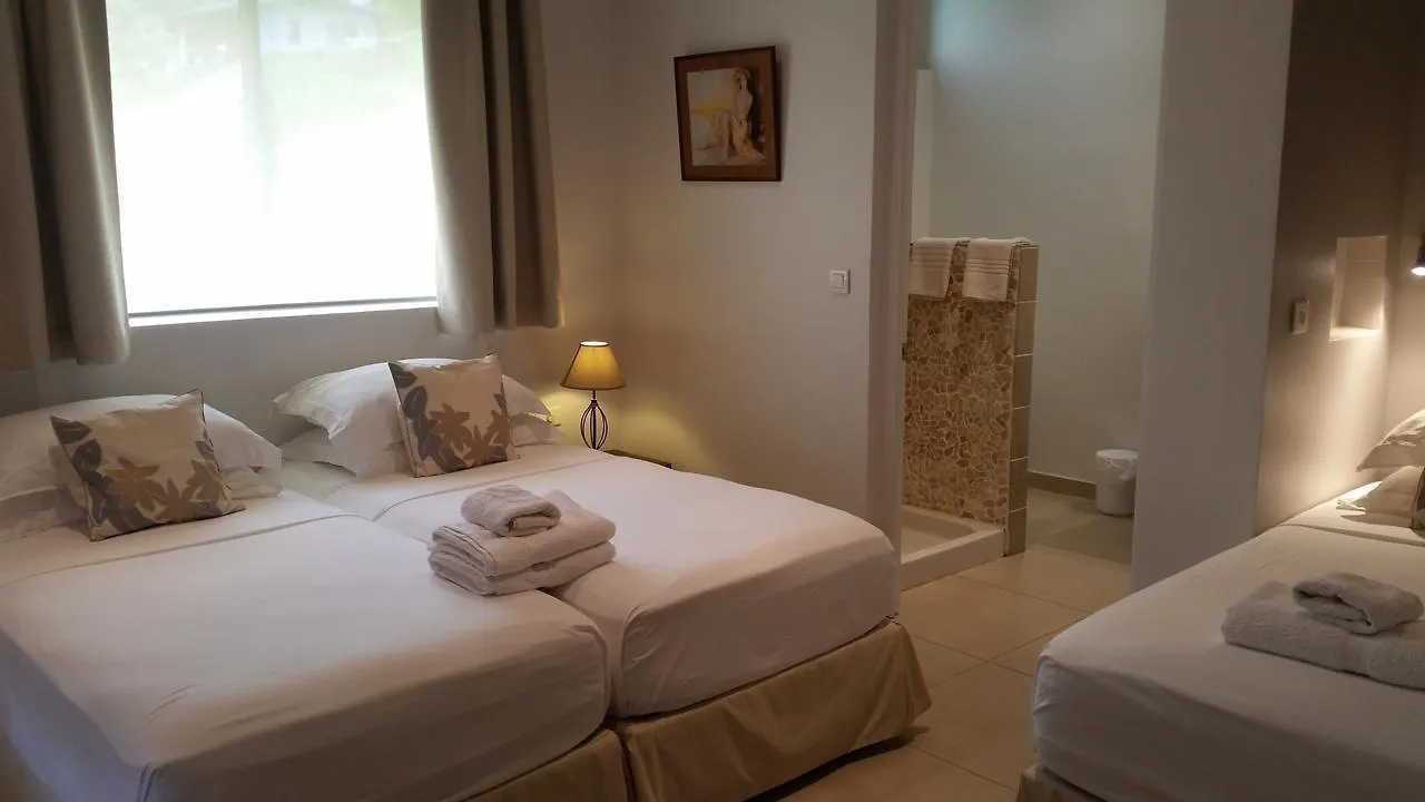 Fare Suisse Tahiti - Guesthouse Papeete  Guest house